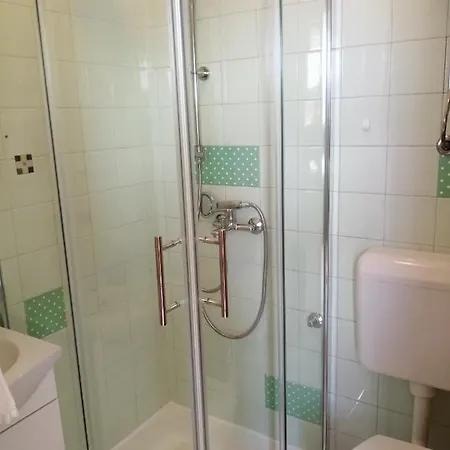 Apartment Lucija Primosten