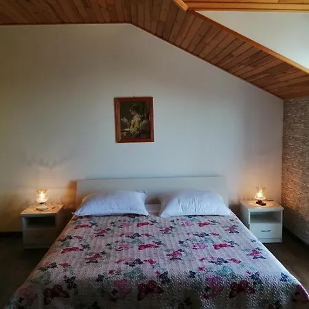 Lucija *