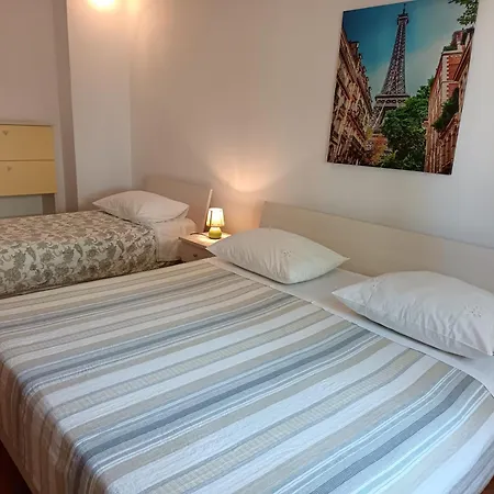 Lucija * Primošten