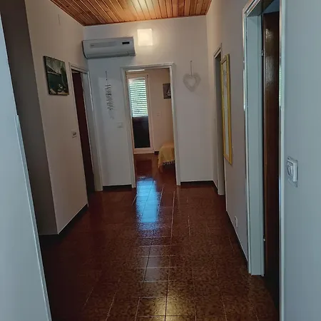 Apartment Lucija *