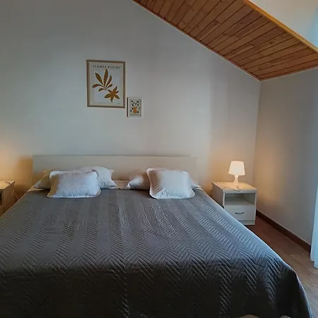 Appartement Lucija Primošten