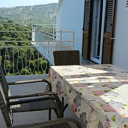 Apartment Lucija *