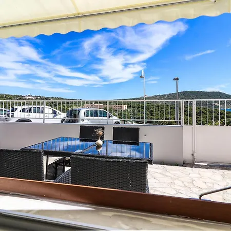 Apartament Lucija Primošten