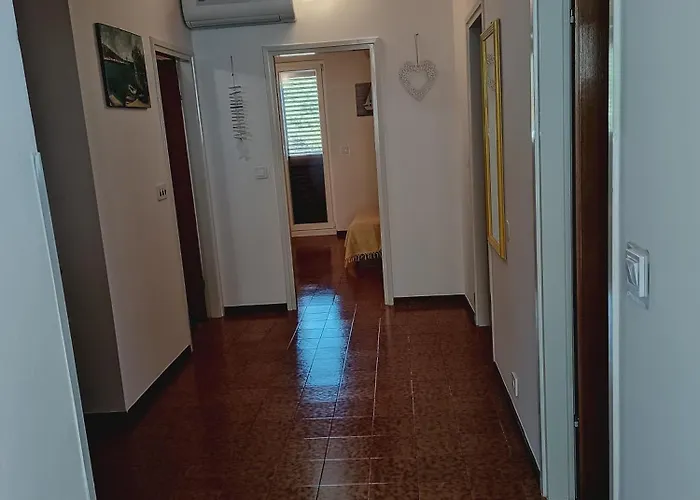 Appartamento Lucija *